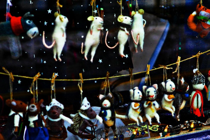 Mice in the Window-1A-hdri